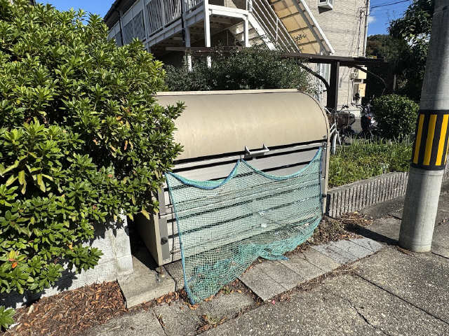 ごみ置き場