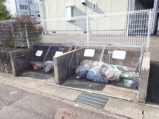 ゴミ置き場
