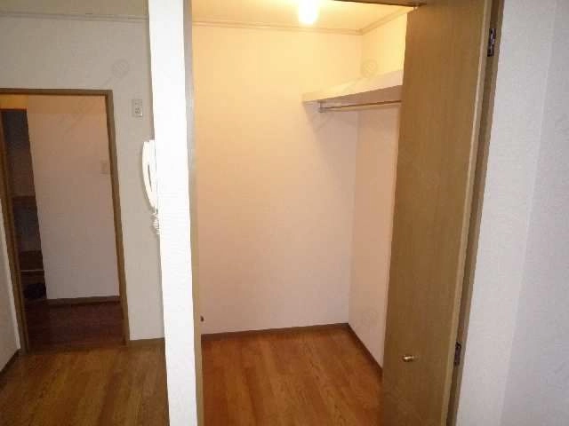 ｳｫｰｸｲﾝｸﾛｰｾﾞｯﾄ