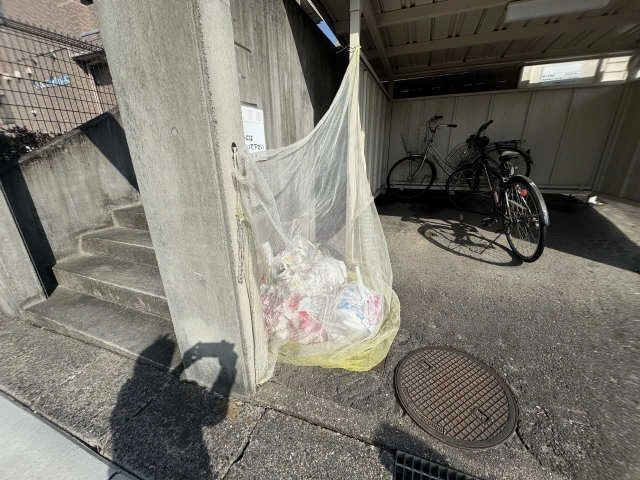 ゴミ置き場