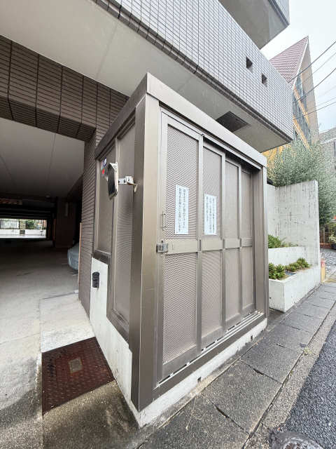 ゴミ置き場