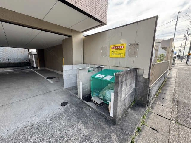 ゴミ置き場