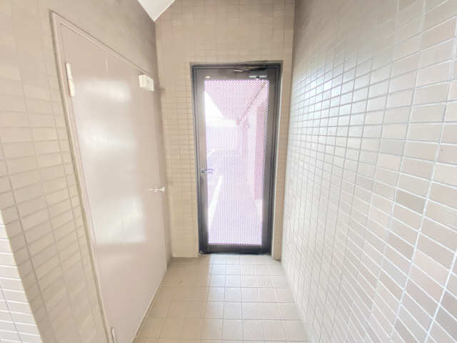 駐車場への通路