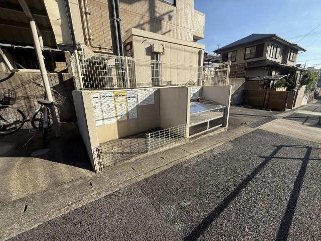 ゴミ置き場