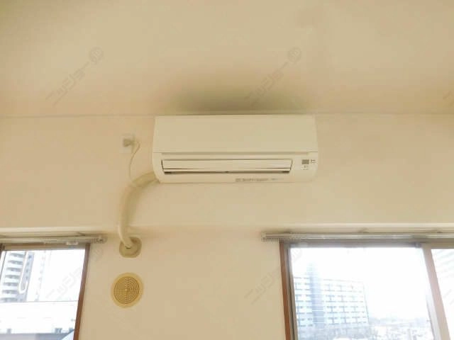 リビングエアコン