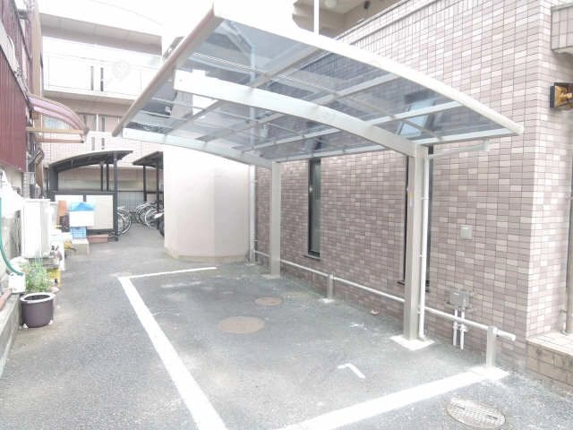 バイク置場（有料）