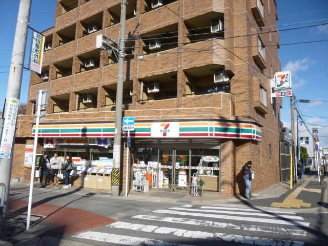 セブンイレブン徒歩2分