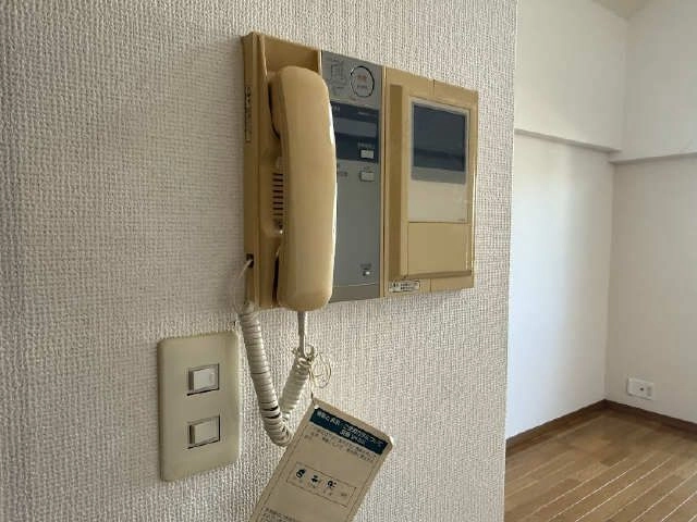 モニター付きインターホン