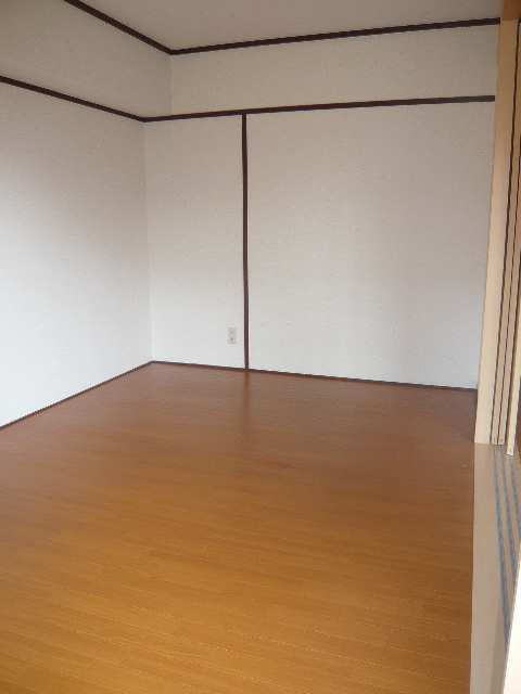 南側室内