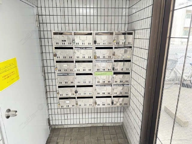   郵便受け