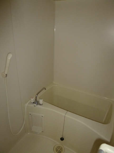 ST PLAZA KANAYAMA 2階 浴室