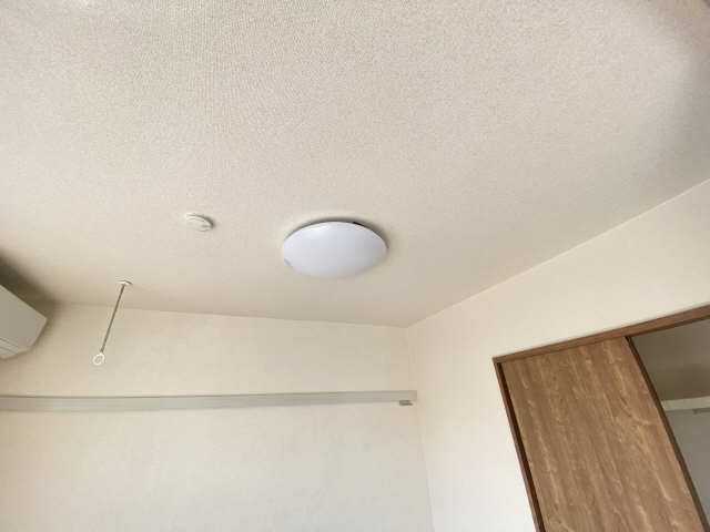 居室照明器具