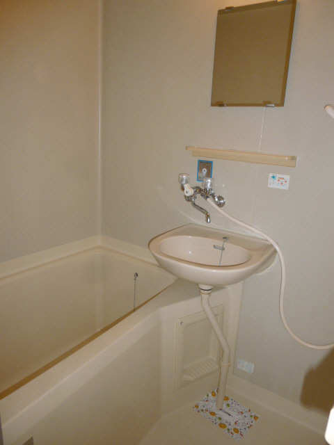 コーポフジⅡ 2階 浴室