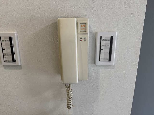 インターホン