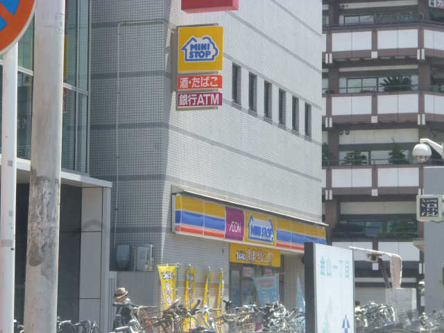 コンビニ