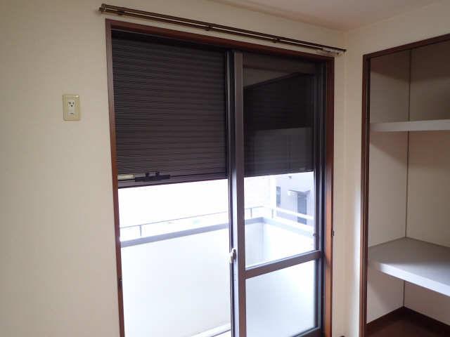 シャツター雨戸