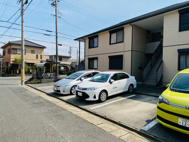 テュアメゾン 2階 駐車場