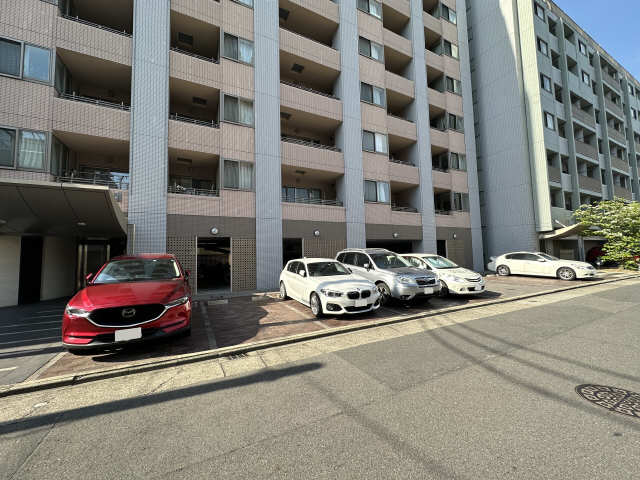 屋外駐車場