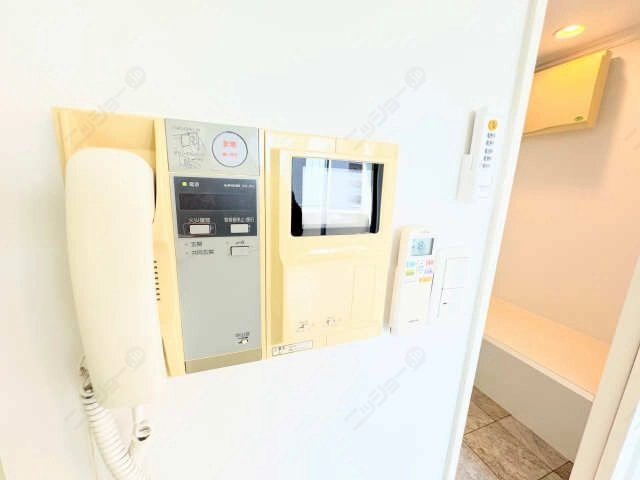 モニター付きインターホン