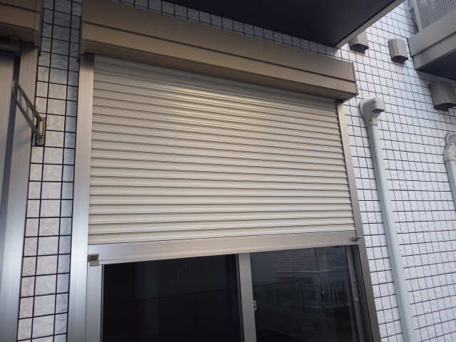 シャッター雨戸