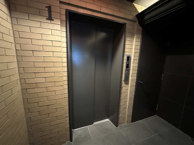 Ｂ・Ｂ・Ｐａｒｋ 3階 エレベーター
