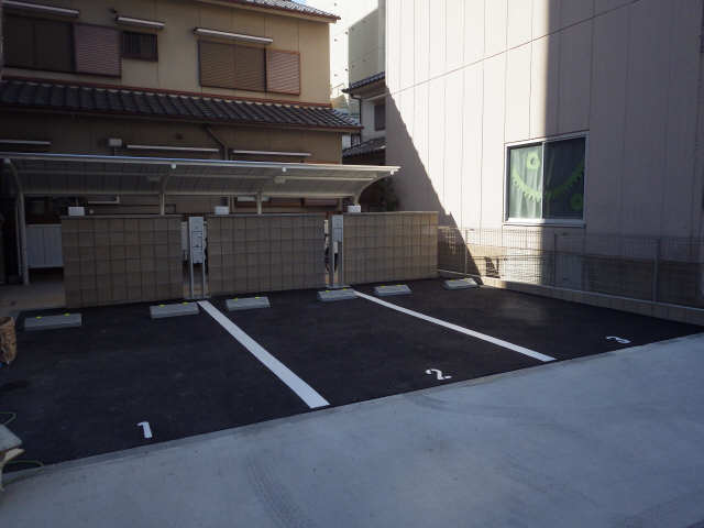 Ｔｈｅ金山Ｂｌｏｓｓｏｍｓ 2階 駐車場