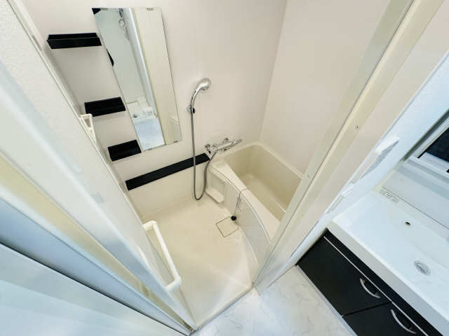 ｴｽﾃﾑｺｰﾄ名古屋ｻｳｽﾌﾟﾚﾐｵ 5階 浴室