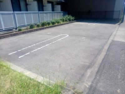 レオパレスアーバンコート熱田 4階 駐車場
