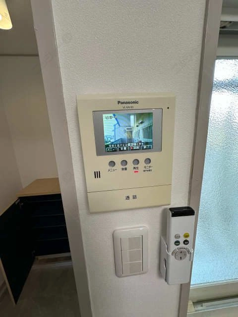 モニター付きインターホン