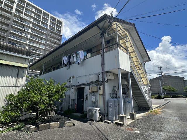 西側外観