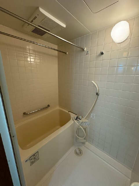 アーバン西岡崎 4階 浴室