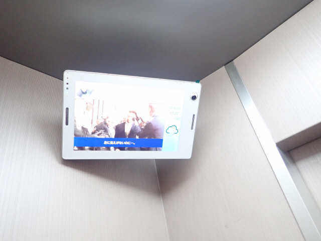 EV内モニター