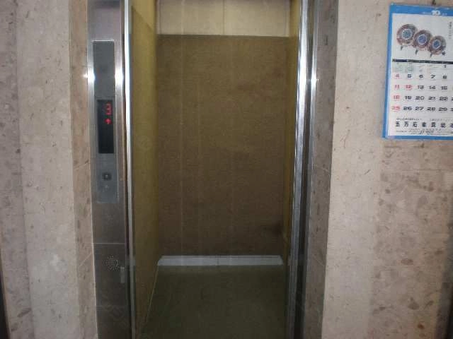 エレベーター