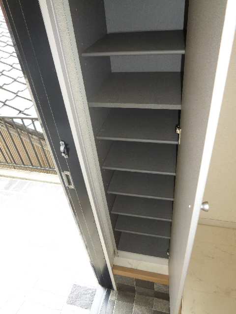 シューズボックス