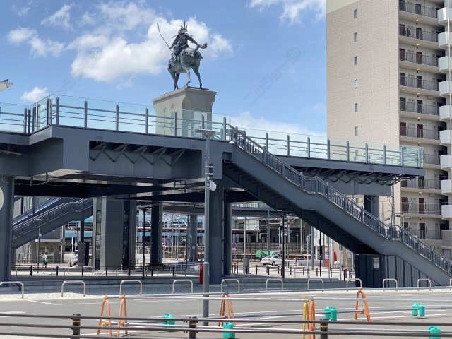 駅前ロータリー