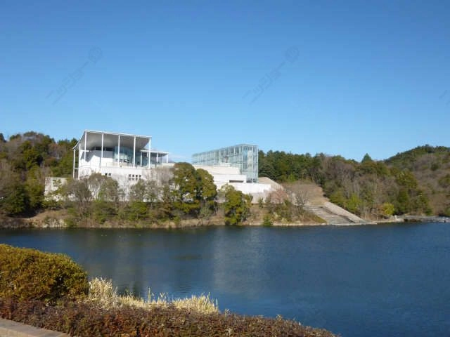 岡崎美術博物館