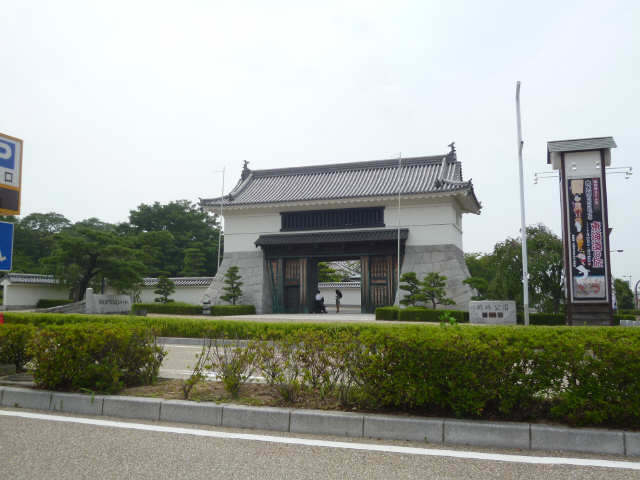 岡崎公園