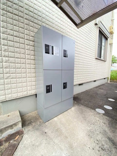 宅配ボックス