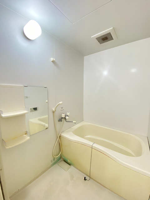 シャーメゾン知　Ｄ棟 1階 浴室