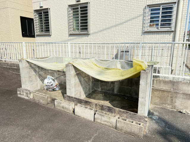 ゴミ捨て場