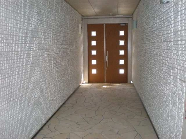 エントランス内