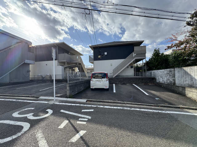 東側駐車場
