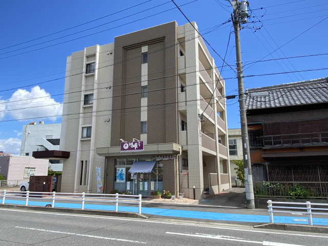 西側外観