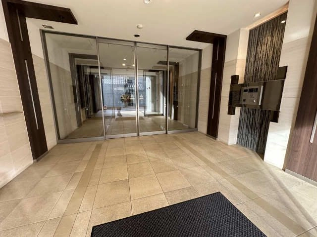 南エントランス