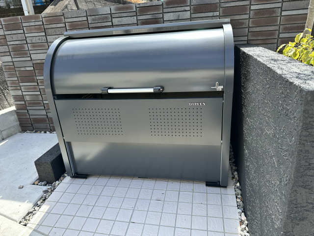 ゴミストッカー