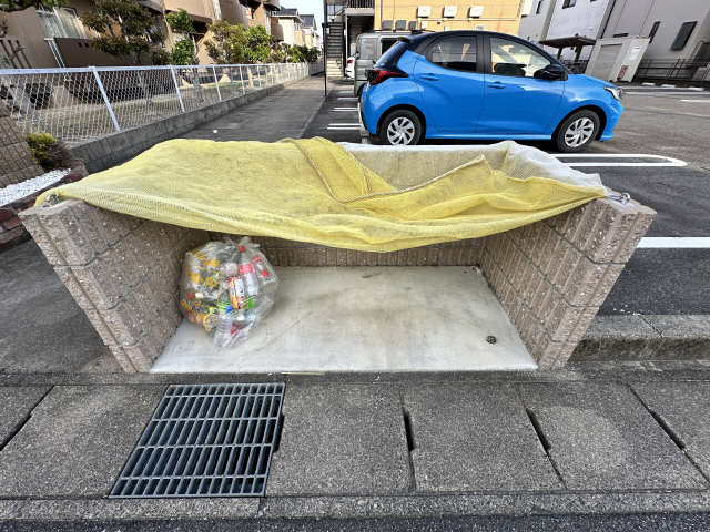 ゴミ捨て場