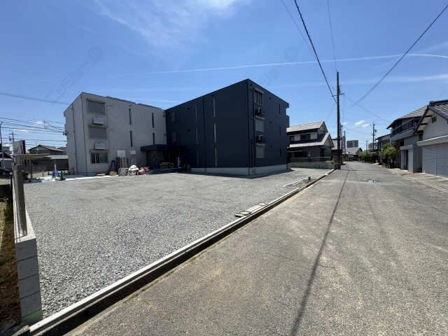 前面道路も広いです