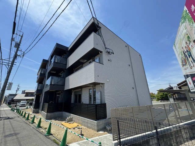 建築中外観