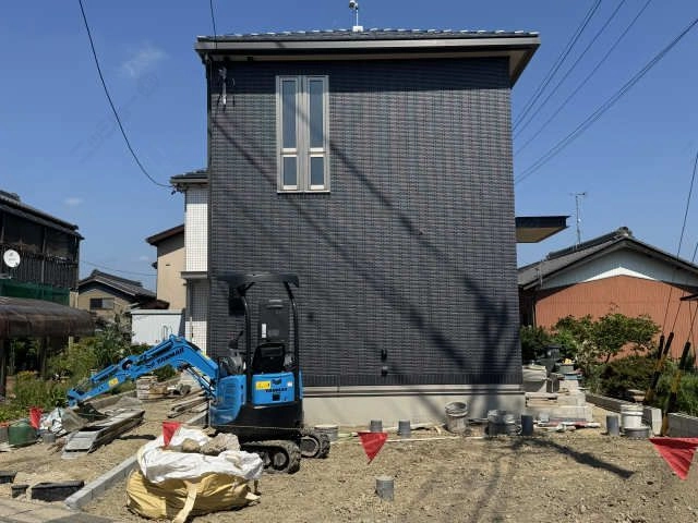 建築中外観