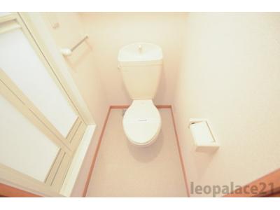 レオパレスＶＩＬＬＡ中屋敷 1階 WC